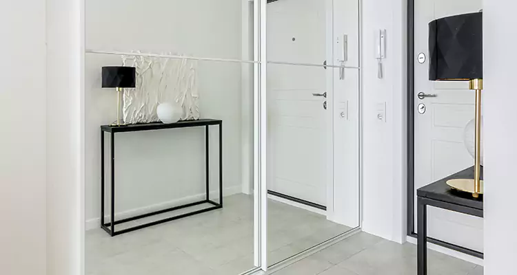 Mirrored Bifold Closet Doors Repair in Newark, CA