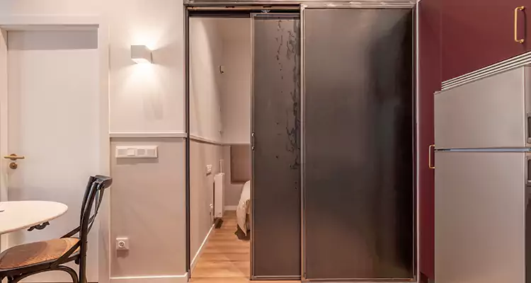 We Fix Closet Sliding Door in Newark, CA 