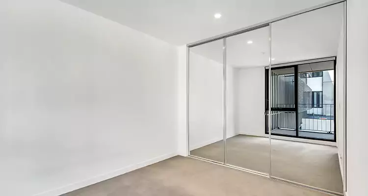 Why Homeowners Choose Us for Sliding Mirror Door Replacement in Newark, CA