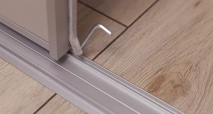 Squeaky Sliding Door Repair in Newark, CA
